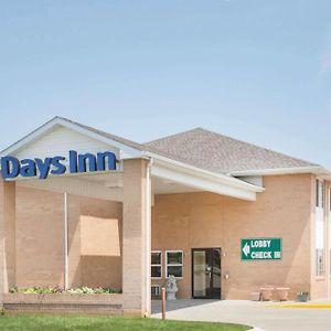 Days Inn By Wyndham Lexington Ne Exterior photo