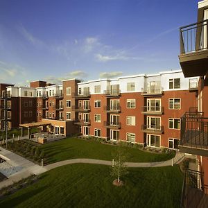 Execustay At York Place Apts Edina Exterior photo