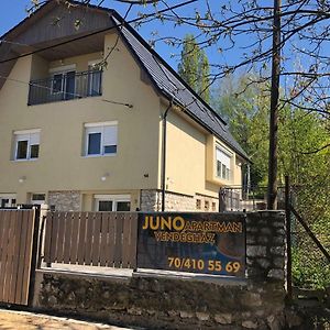 Juno Apartman Vendeghaz Hotel Miskolc Exterior photo