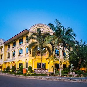 Horseshoe Point Pattaya Hotel Nong Prue Exterior photo