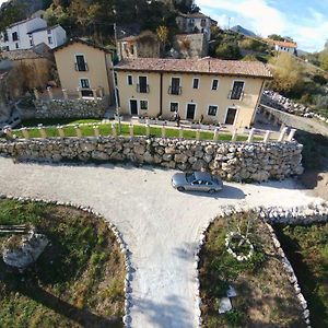 Borgo Donna Teresa Apartment Castel San Vincenzo Exterior photo