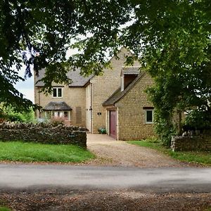 Two Hoots Bed And Breakfast Brackley  Exterior photo