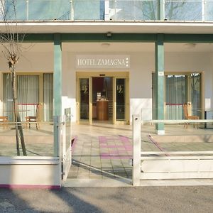 Hotel Zamagna Cesenatico Exterior photo