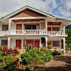 Villa De Roses Beau Vallon  Exterior photo