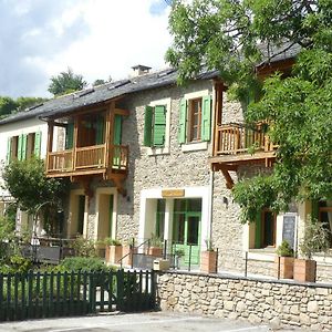 Gite De Llo Bed & Breakfast Exterior photo