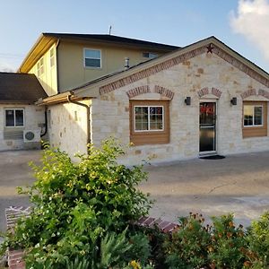 Lone Star Inn By Fairbridge Rosenberg Exterior photo