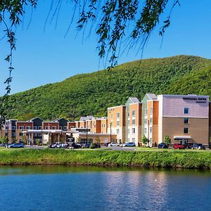 Springhill Suites By Marriott Fishkill Exterior photo