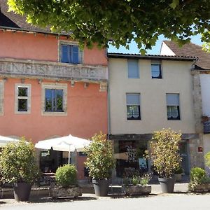 Le Relais De La Tour Hotel Figeac Exterior photo