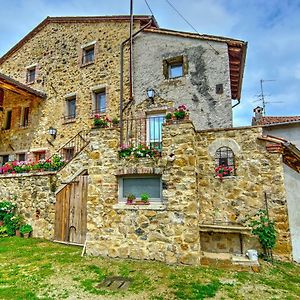 Agriturismo "Antico Borgo" Bed & Breakfast Marostica Exterior photo