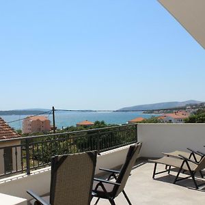 Apartment Luce Trogir Exterior photo