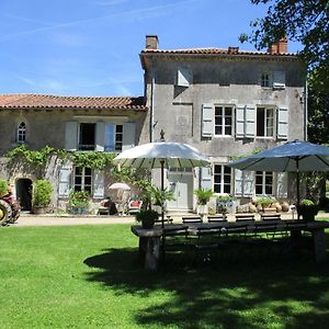 Domaine De Lalat - B&B With En-Suite Bathrooms All Rooms With Garden Views Montemboeuf Exterior photo