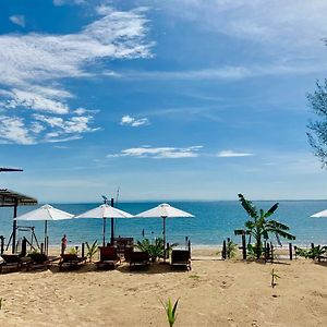 Naroth Beach Bungalow Hotel Prek Svay Village Exterior photo