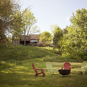 River Bluff Farm Bed And Breakfast Quicksburg Exterior photo