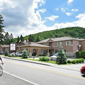 Hotel Le Versailles Saint-Sauveur Exterior photo