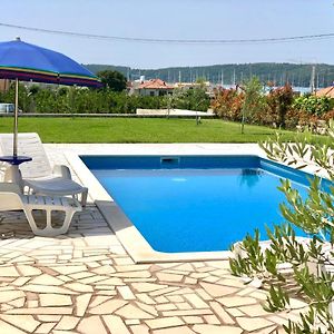 Apartments Teo Trogir Exterior photo