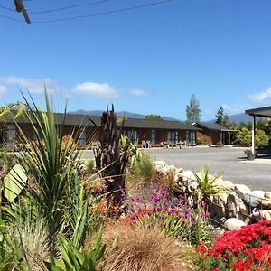 Buller Bridge Motel Westport Exterior photo