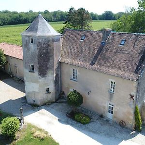 B&B Chateau De Pernan Avy Exterior photo