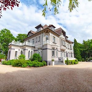 Le Chateau De Fresnoy En Gohelle Bed & Breakfast Exterior photo