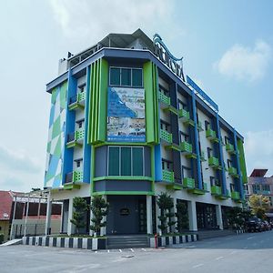 Aurora Boutique Hotel Bahau Exterior photo