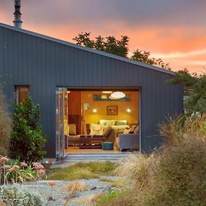 Garden Retreat Villa Martinborough Exterior photo