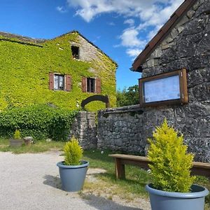 Auberge De Cadenas Hotel Veyreau Exterior photo