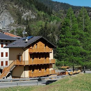 Ai Larici Hotel Perarolo di Cadore Exterior photo